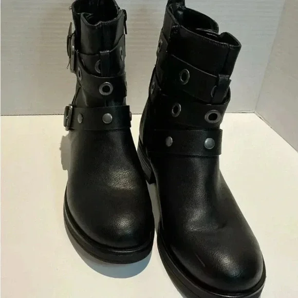 Size 9M Black Indigo RD Boots With Belt Buckles And Zipper With Silver Hardware - Picture 6 of 8